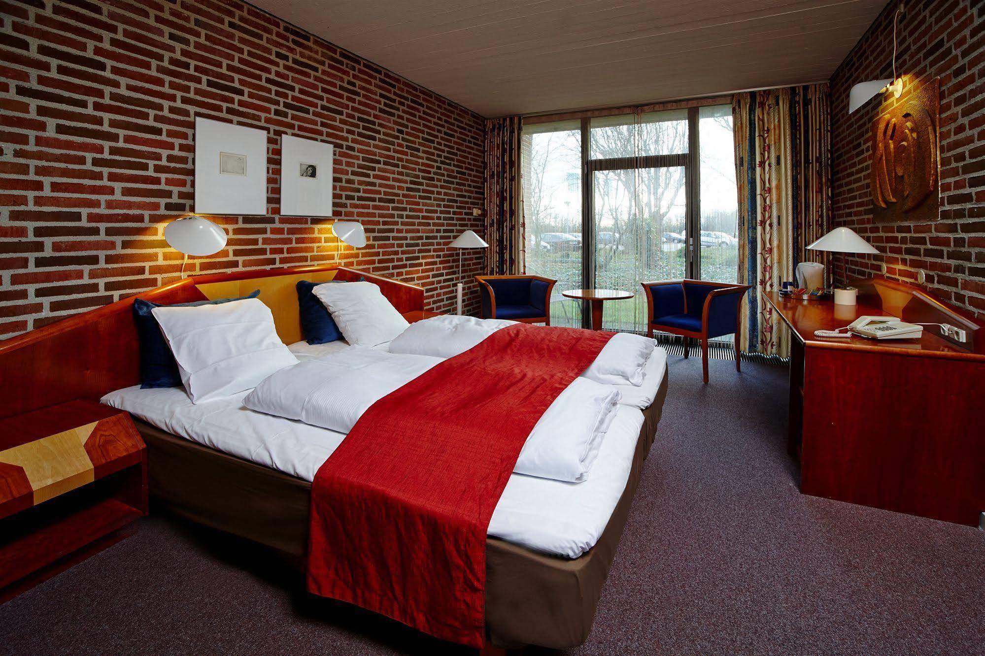 Hotel Frederik D.Ii Slagelse Buitenkant foto